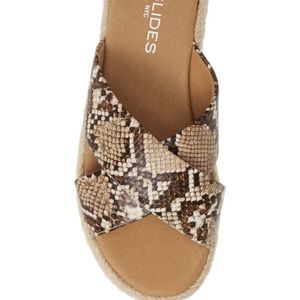Reva Slide Sandal